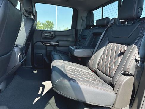 Used 2022 GMC Sierra 1500 SLT w/ SLT Premium Plus Package image 22