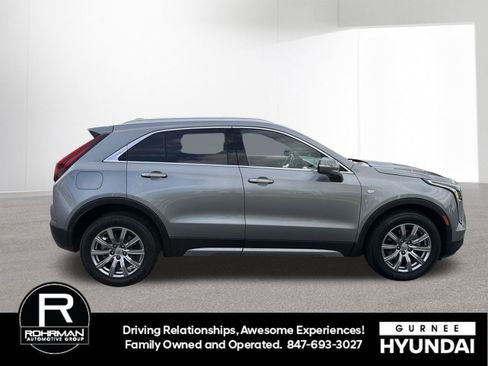 Used 2023 Cadillac XT4 Premium Luxury w/ Cold Weather Package AWD/4WD image 11
