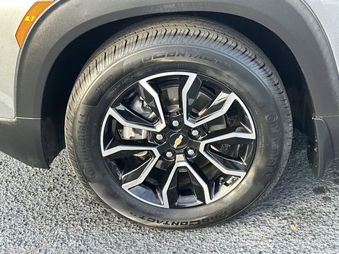 Used 2022 Chevrolet TrailBlazer ACTIV w/ Sun and Liftgate Package image 13