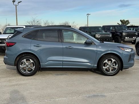 Certified 2023 Ford Escape ST-Line Select image 7