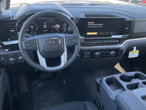 New 2026 GMC Sierra 1500 SLE w/ Preferred Package image 9