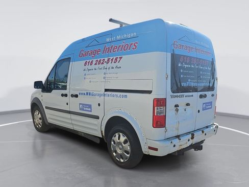 Used 2010 Ford Transit Connect XLT FWD image 6