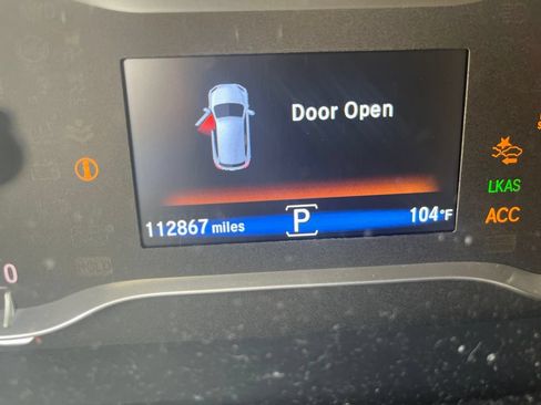 Used 2017 Honda Pilot EX image 4