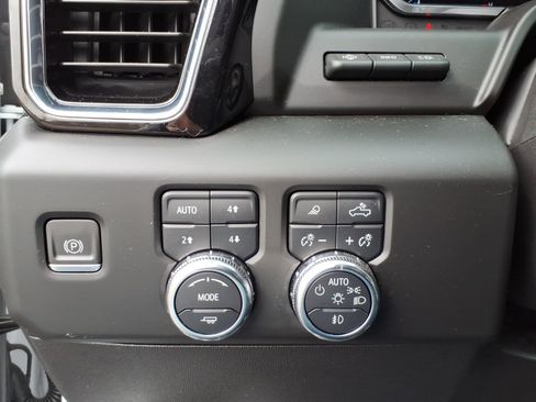 Used 2024 GMC Sierra 1500 Denali w/ Denali Reserve Package image 13