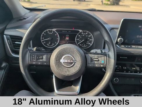 Used 2023 Nissan Rogue SV AWD/4WD image 10