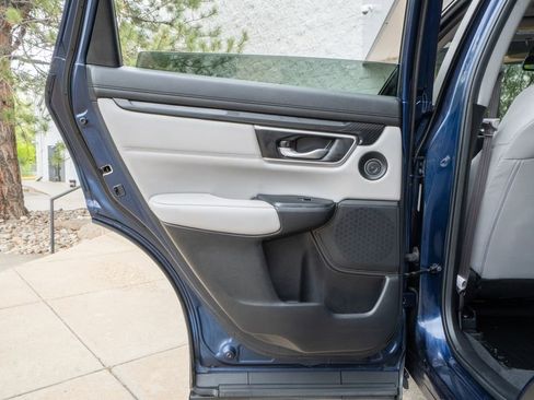Used 2022 Honda CR-V Touring image 16