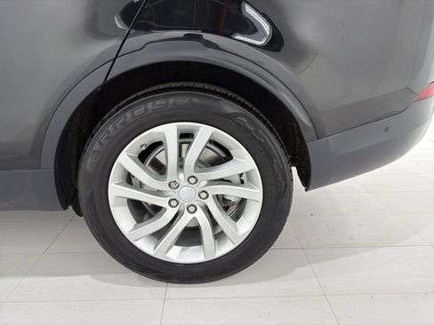 Used 2019 Land Rover Discovery HSE AWD/4WD image 48
