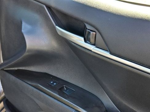 Used 2024 Toyota Camry LE image 28