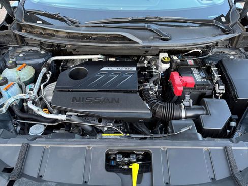 Used 2025 Nissan Rogue SV FWD image 34