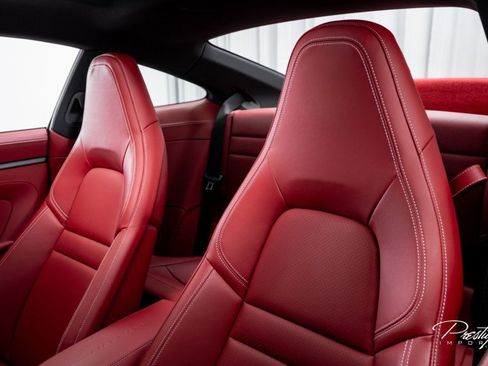 Used 2025 Porsche 911 Carrera image 22