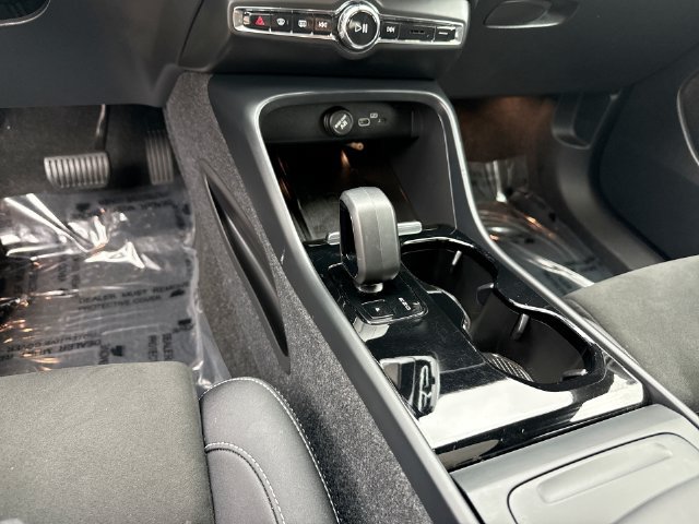 Certified 2023 Volvo C40 P8 Recharge Ultimate w/ Protection Package Premier AWD/4WD image 25