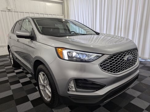 Used 2024 Ford Edge SEL w/ Convenience Package AWD/4WD image 5