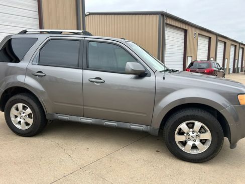 Used 2012 Ford Escape Limited FWD image 2