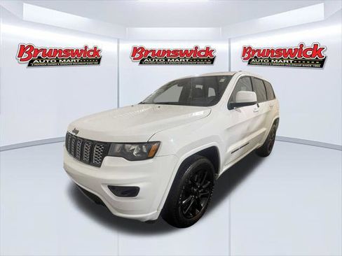 Certified 2021 Jeep Grand Cherokee Laredo X image 5