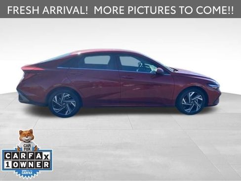 Used 2024 Hyundai Elantra SEL w/ Convenience Package image 4