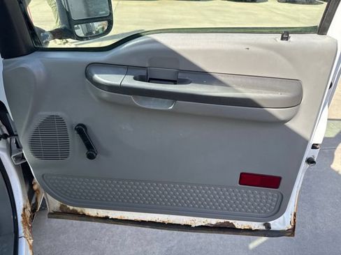 Used 2003 Ford F250 4x4 Regular Cab Super Duty image 18
