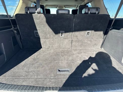 Used 2024 Ford Expedition Max XLT image 6