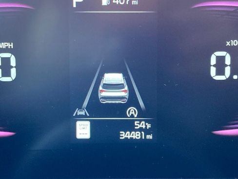 Used 2025 Kia Sportage LX image 15