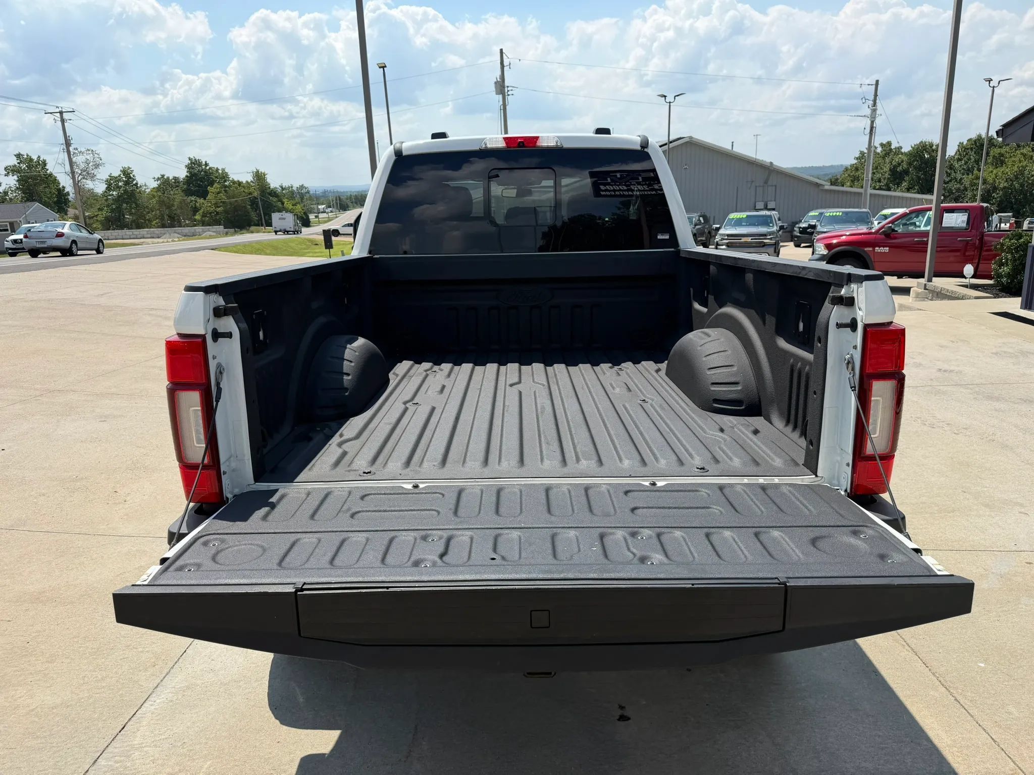 Used 2020 Ford F350 Platinum w/ FX4 Off-Road Package AWD/4WD image 42