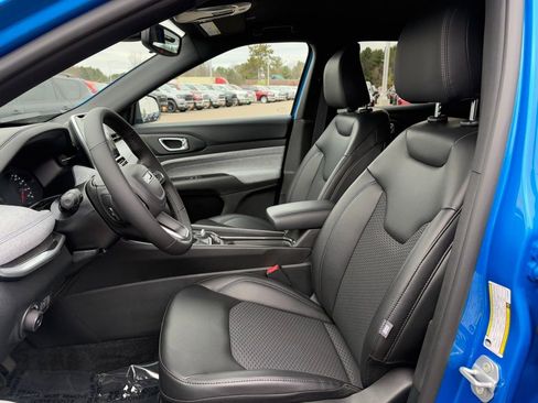 New 2026 Jeep Compass Latitude AWD/4WD image 9