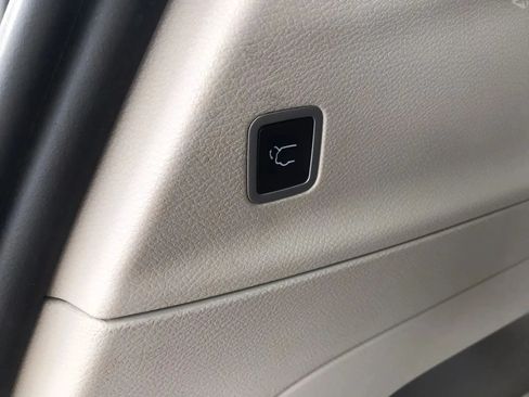Used 2023 Chrysler Voyager LX FWD image 67