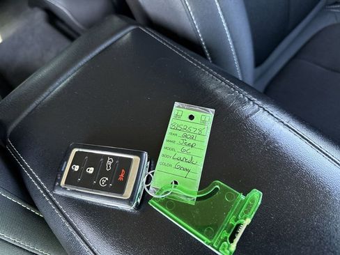 Used 2021 Jeep Grand Cherokee L Laredo w/ Luxury Tech Group I image 25