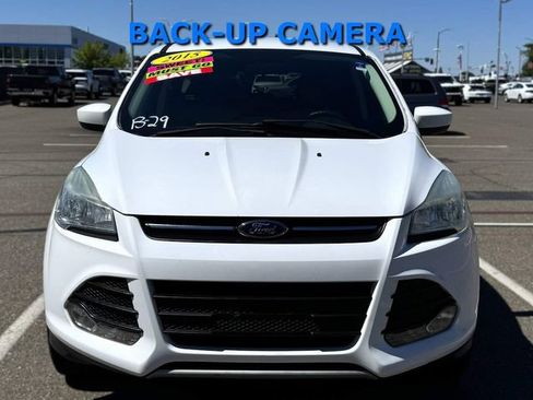 Used 2015 Ford Escape SE FWD image 2