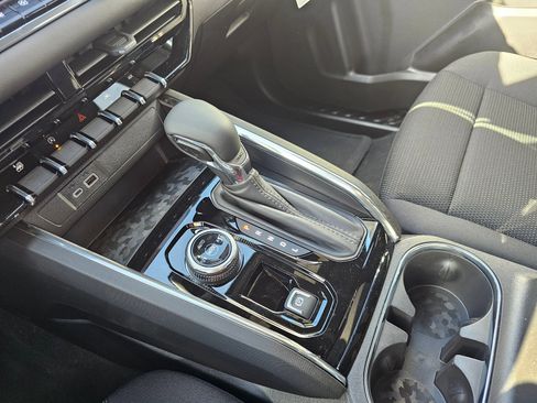 New 2026 GMC Canyon Elevation w/ Convenience Package image 23