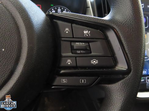 Used 2024 Subaru Crosstrek 2.0i Premium w/ Crosstrek Mirror Package AWD/4WD image 13