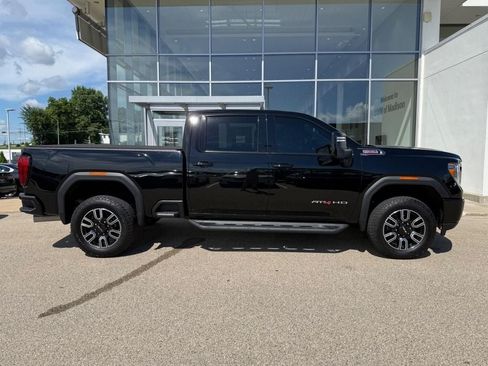 Used 2023 GMC Sierra 2500 AT4 AWD/4WD image 2