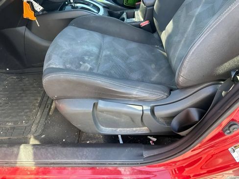 Used 2016 Nissan Rogue S FWD image 20