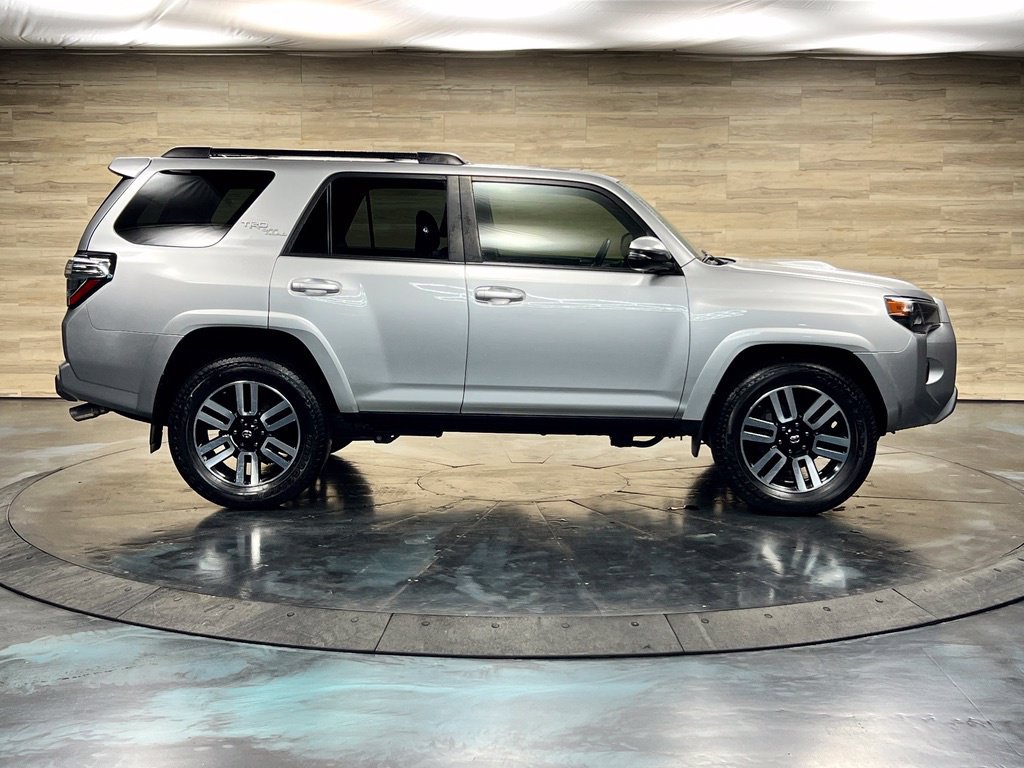 Used 2021 Toyota 4Runner TRD Off-Road Premium w/ Moonroof Package AWD/4WD image 24