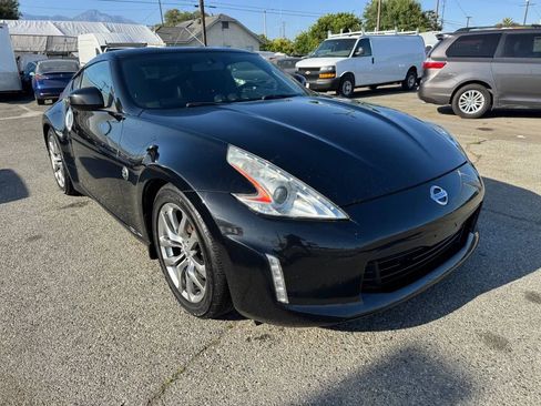 Used 2013 Nissan 370Z Coupe RWD image 1