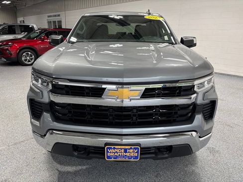 Used 2024 Chevrolet Silverado 1500 LT AWD/4WD image 2