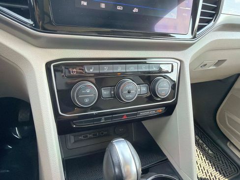 Used 2021 Volkswagen Atlas SEL Premium AWD/4WD image 25