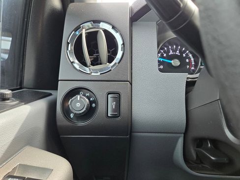 Used 2015 Ford F350 XLT image 20