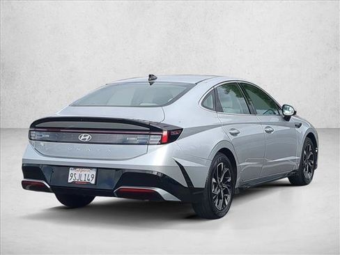 Used 2025 Hyundai Sonata SEL image 5