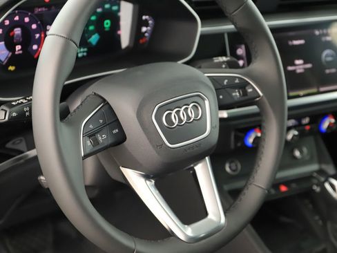 New 2025 Audi Q3 2.0T Premium image 16