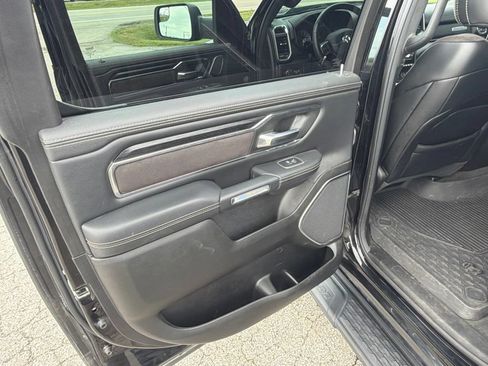 Used 2024 RAM 1500 Laramie AWD/4WD image 26