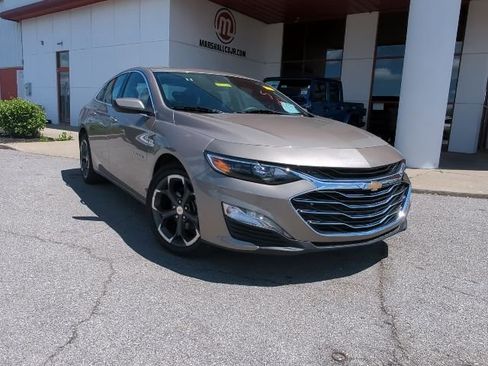 Used 2023 Chevrolet Malibu LT FWD image 3