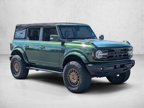 Used 2024 Ford Bronco Outer Banks image 3