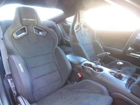 Used 2018 Ford Mustang Shelby GT350 w/ Electronics Package RWD image 16