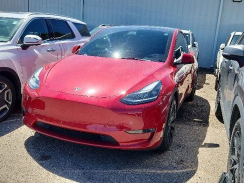 Used 2022 Tesla Model Y Performance AWD/4WD image 1