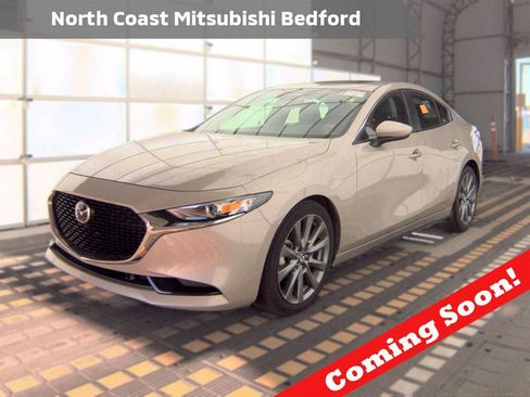 Used 2025 MAZDA MAZDA3 s FWD image 1