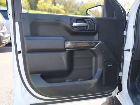 Used 2021 Chevrolet Silverado 1500 LT Trail Boss w/ Convenience Package II AWD/4WD image 14