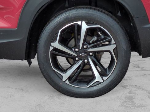 Used 2021 Chevrolet TrailBlazer RS w/ Technology Package image 17