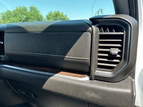 Certified 2024 GMC Sierra 1500 SLT RWD image 29