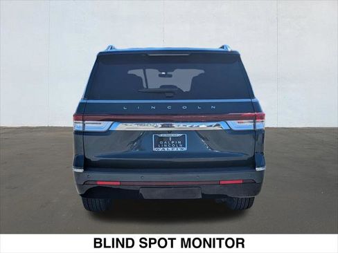 Used 2024 Lincoln Navigator Reserve image 4