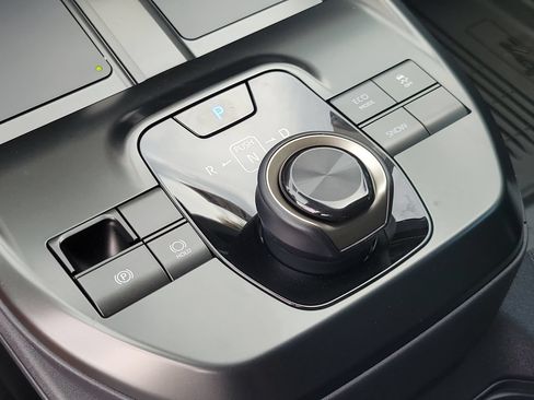 New 2026 Toyota bZ FWD image 27