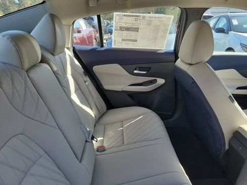 New 2026 Nissan Sentra SL w/ Floor Mat Package FWD image 28